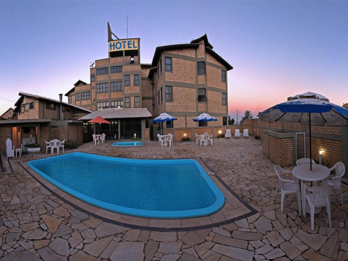 Silvestre Praia Hotel Имбитуба Екстериор снимка